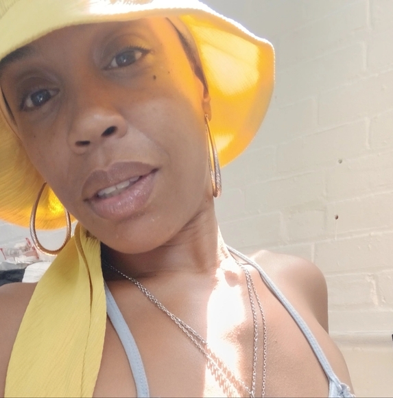 Women's And Men's Vintage Clothing & Accessories - Picture 1 of 1